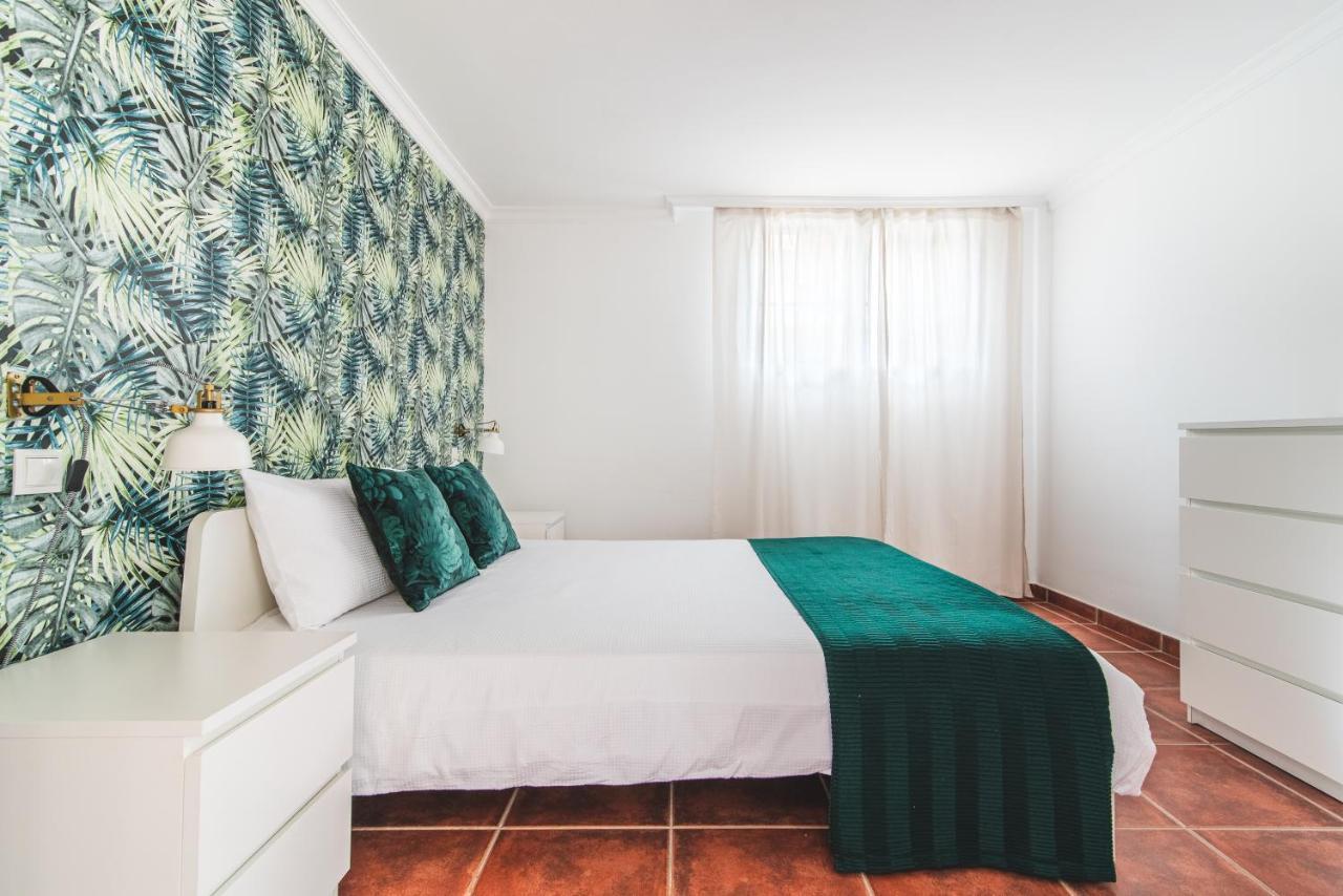 Home2Book Stylish Apartment Arinaga Beach Extérieur photo